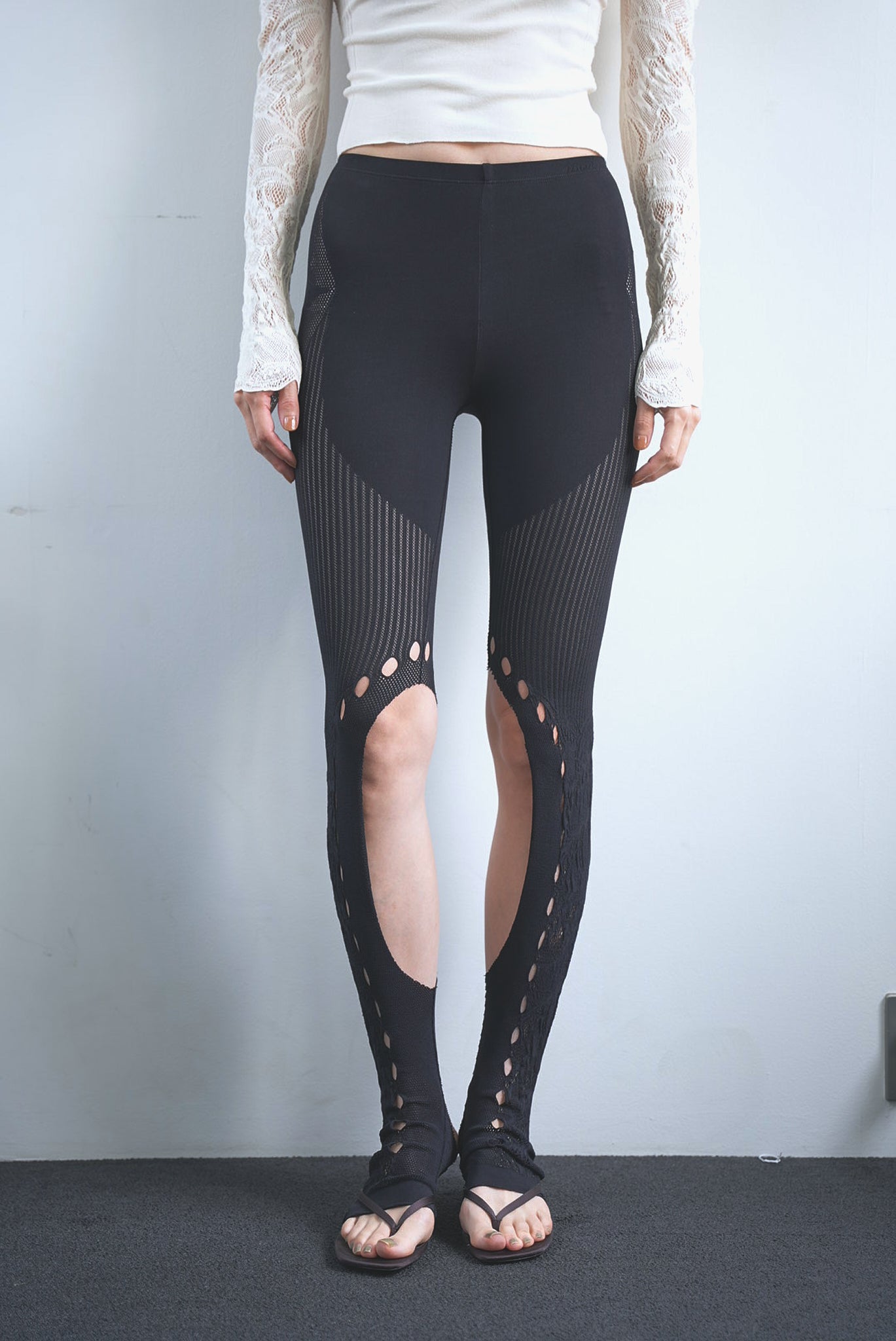 <EPI>Hole leggings