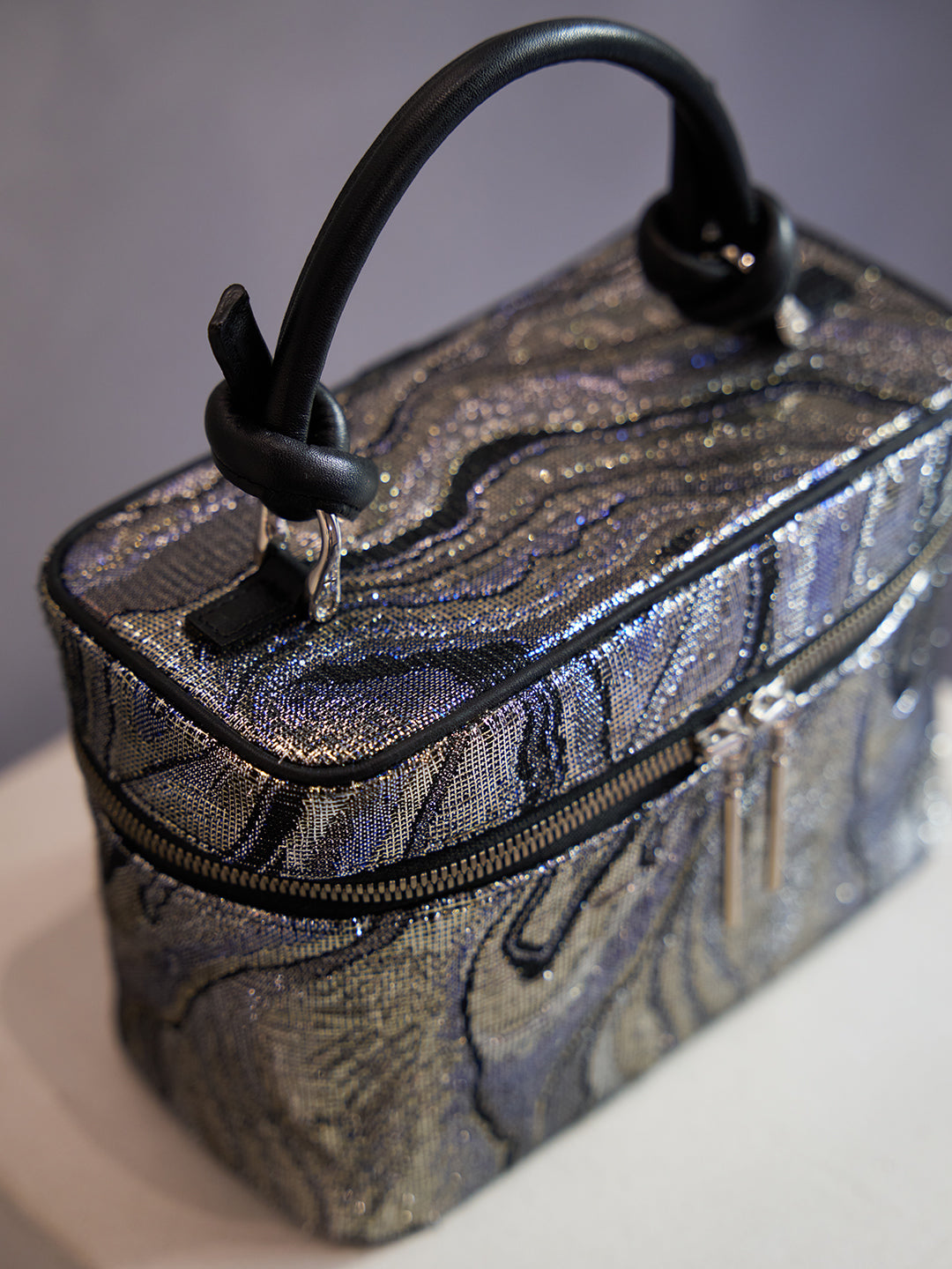 METALLIC JACQUARD VANITY BAG (pre-order)