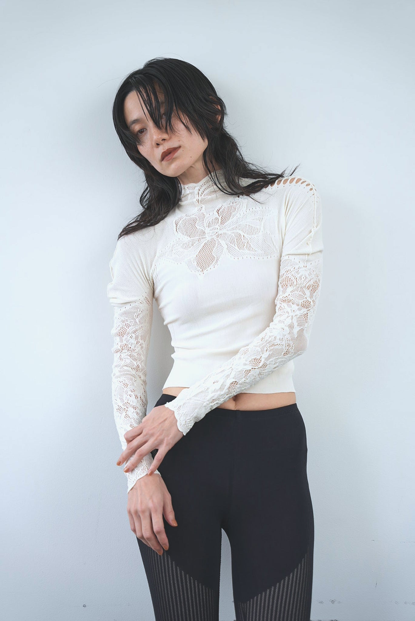 ＜EPI>Lace high neck top