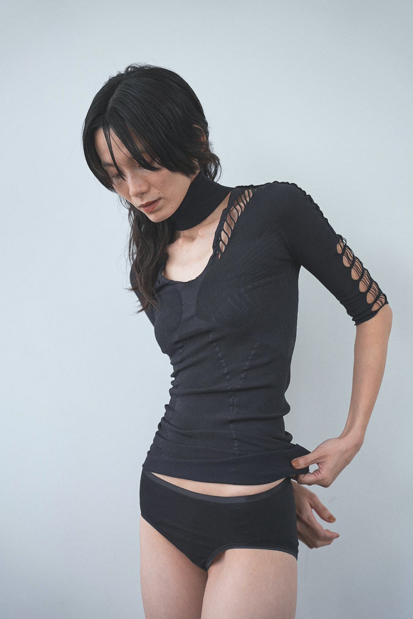 ＜EPI>Free cut neck top