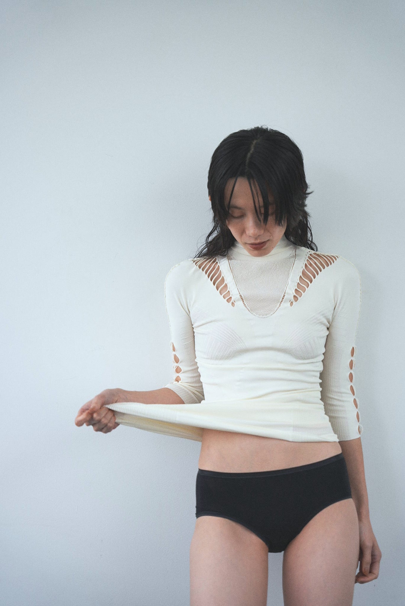 ＜EPI>Free cut neck top